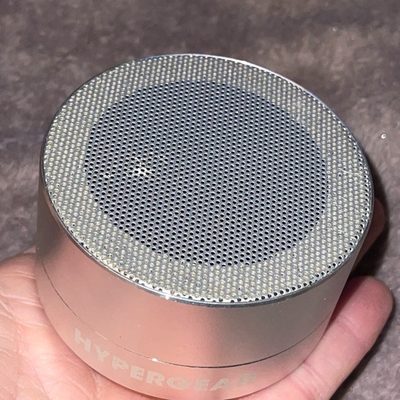 Hypergear portable Bluetooth speaker - Picture 2 of 7